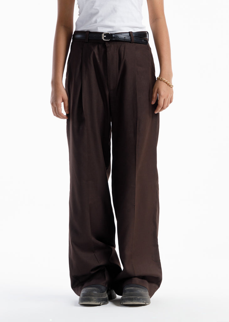 The Single Pleated Pants coffee brown