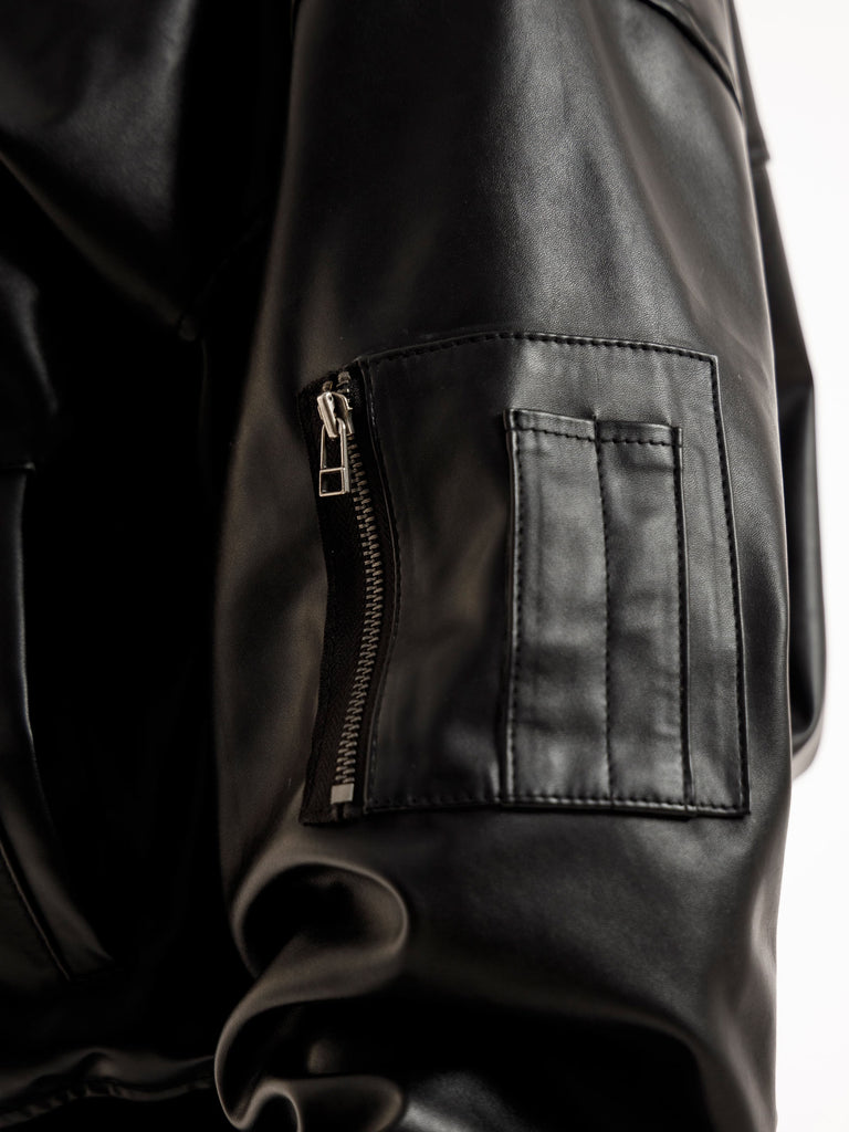 BLACK OVERSIZED BOMBER LEATHER JACKET